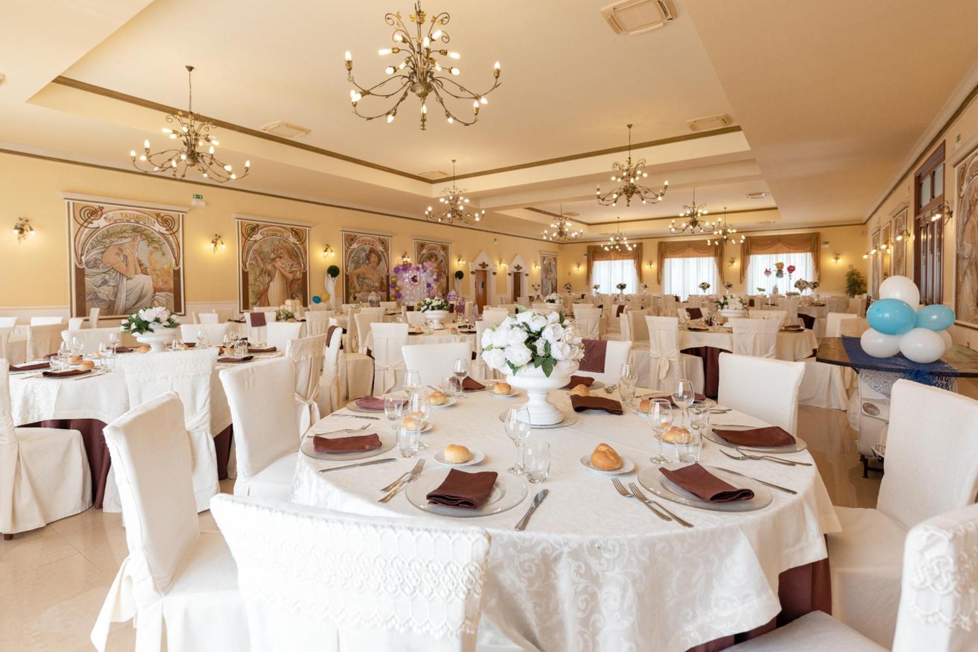 Hotel Le Muse Carpignano Salentino Kültér fotó