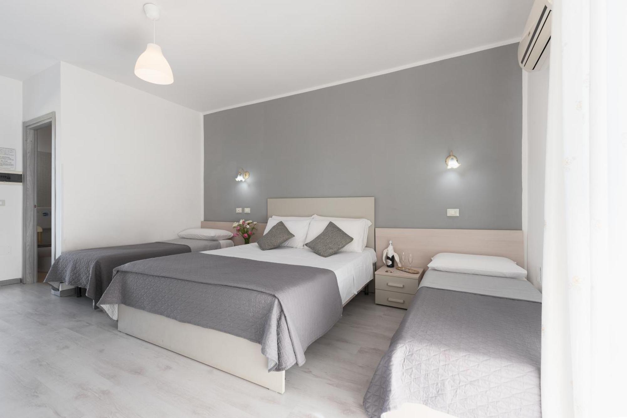 Hotel Le Muse Carpignano Salentino Kültér fotó